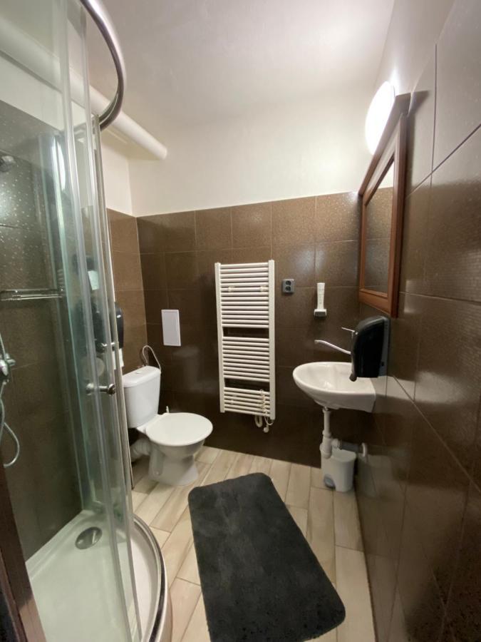 Hotel Houstka Brandýs nad Labem-Stará Boleslav Dış mekan fotoğraf
